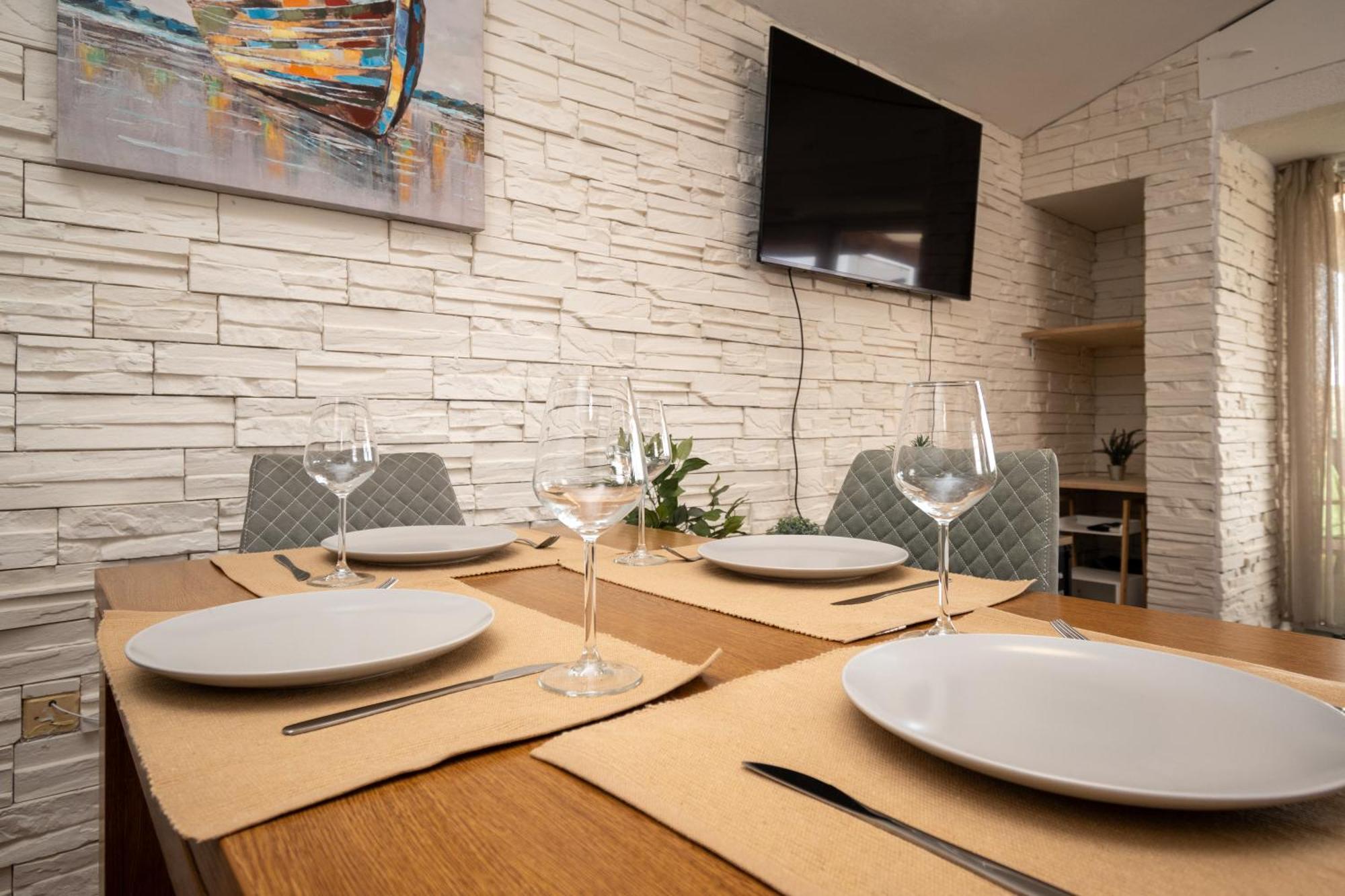 Apartment Dalmatino Поседар'є Екстер'єр фото